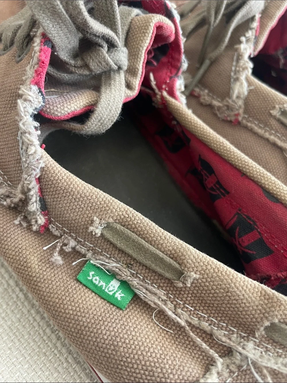 Sanuk’s comfy men’s shoes